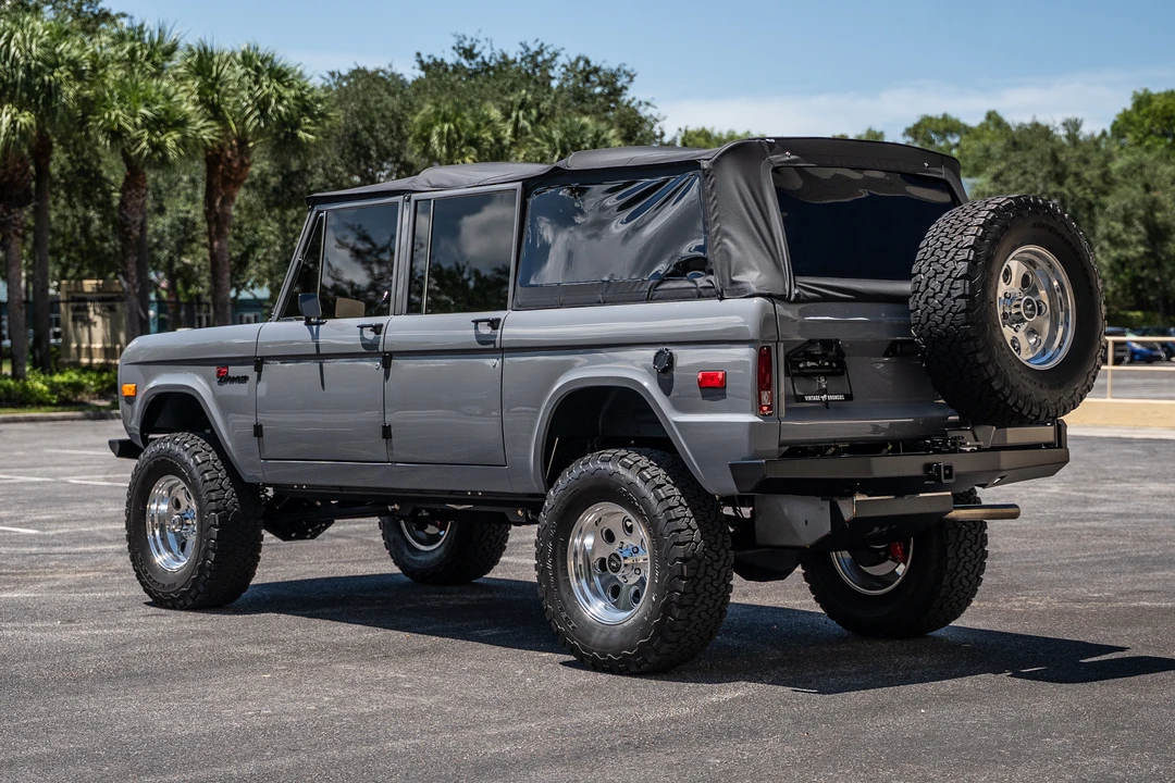 Ford Bronco 1st Gen - Image 21 of 31