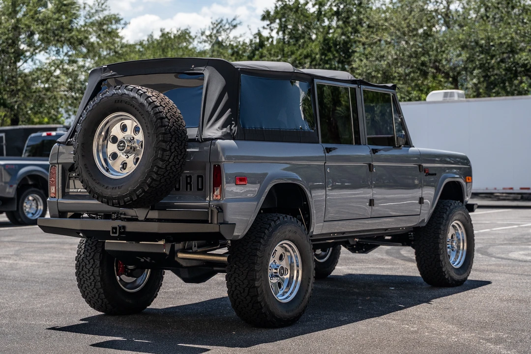 Ford Bronco 1st Gen - Image 23 of 31