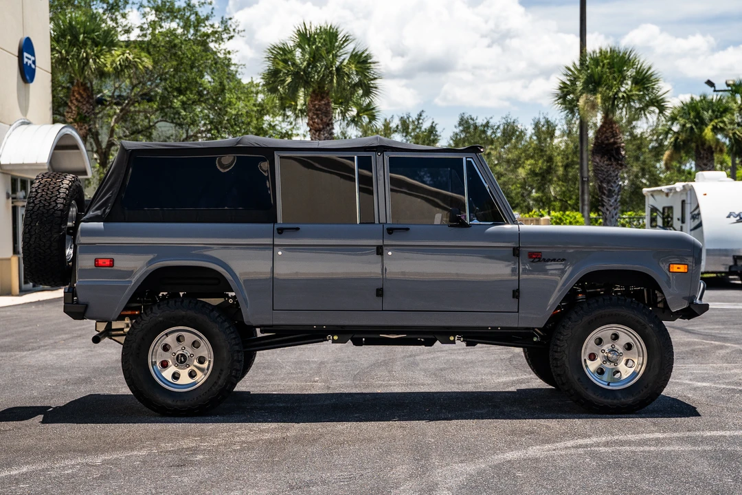 Ford Bronco 1st Gen - Image 24 of 31