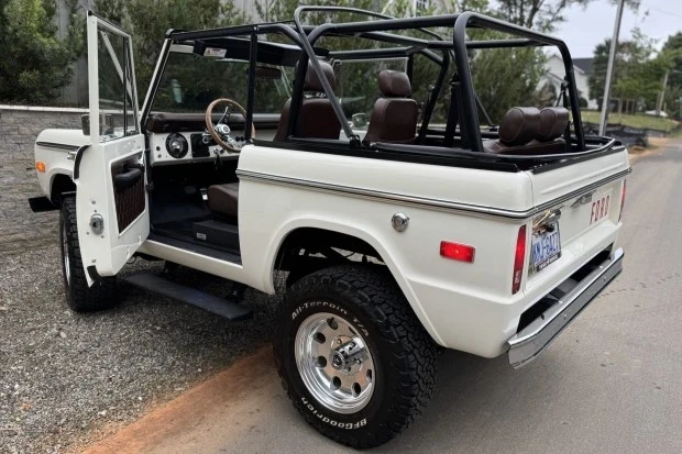 Ford Bronco 1st Gen - Image 2 of 8
