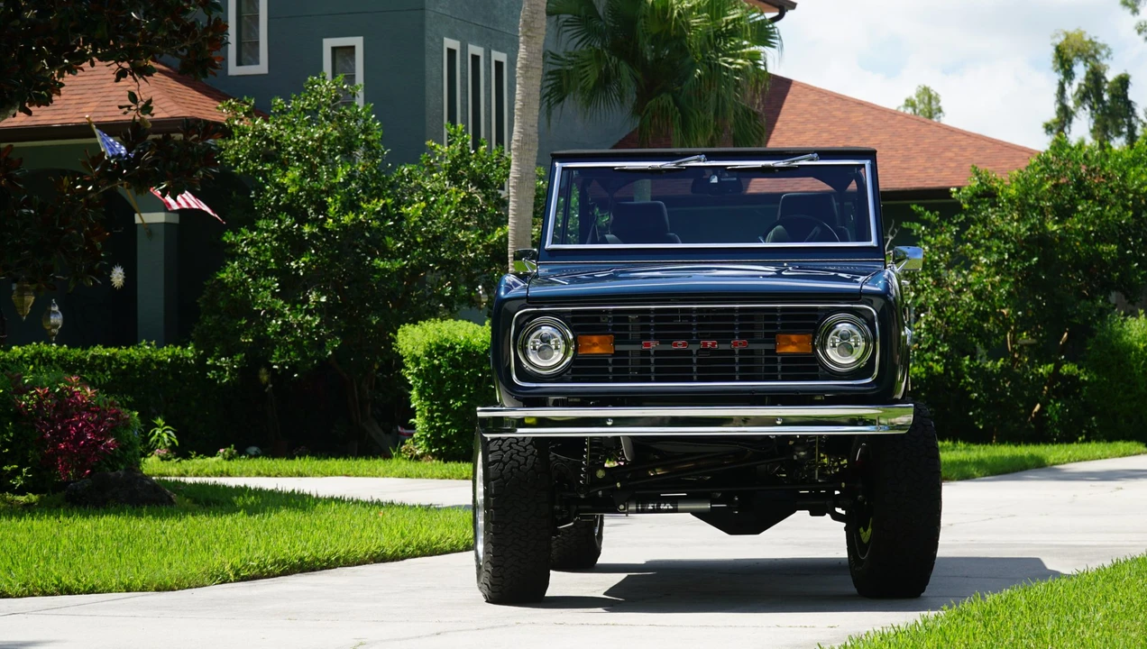 Ford Bronco 1st Gen - Image 12 of 31