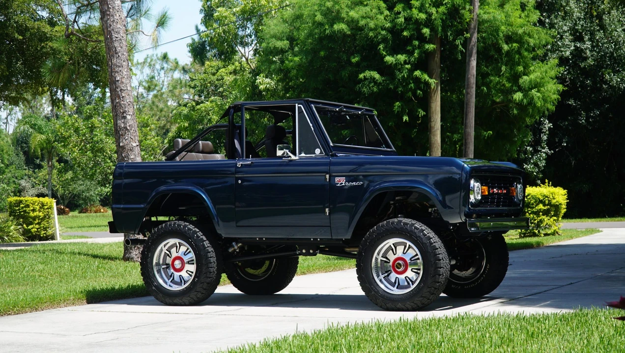 Ford Bronco 1st Gen - Image 20 of 31