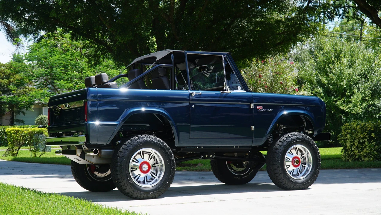 Ford Bronco 1st Gen - Image 24 of 31