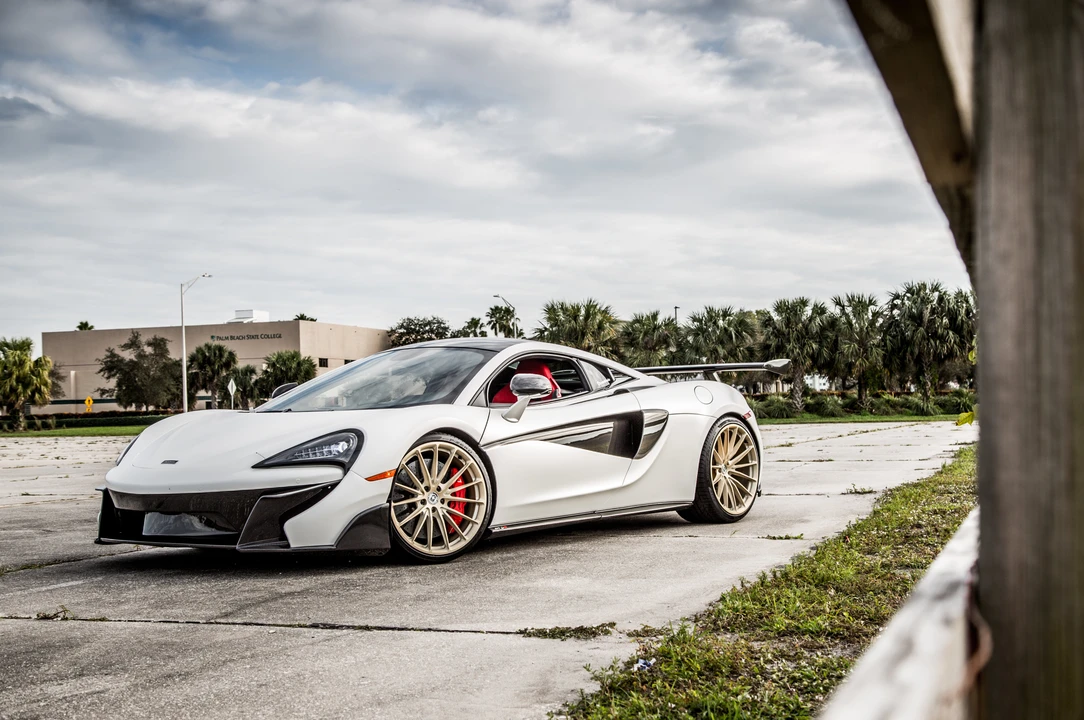 2016 McLaren 570S - Image 4 of 7