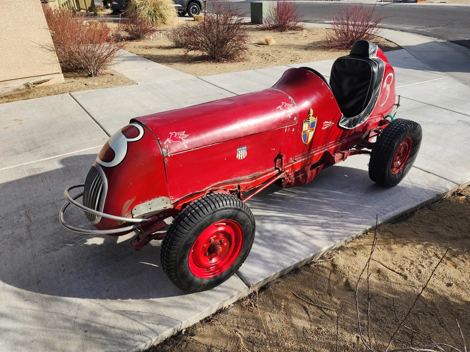 Crosley - Image 2 of 31