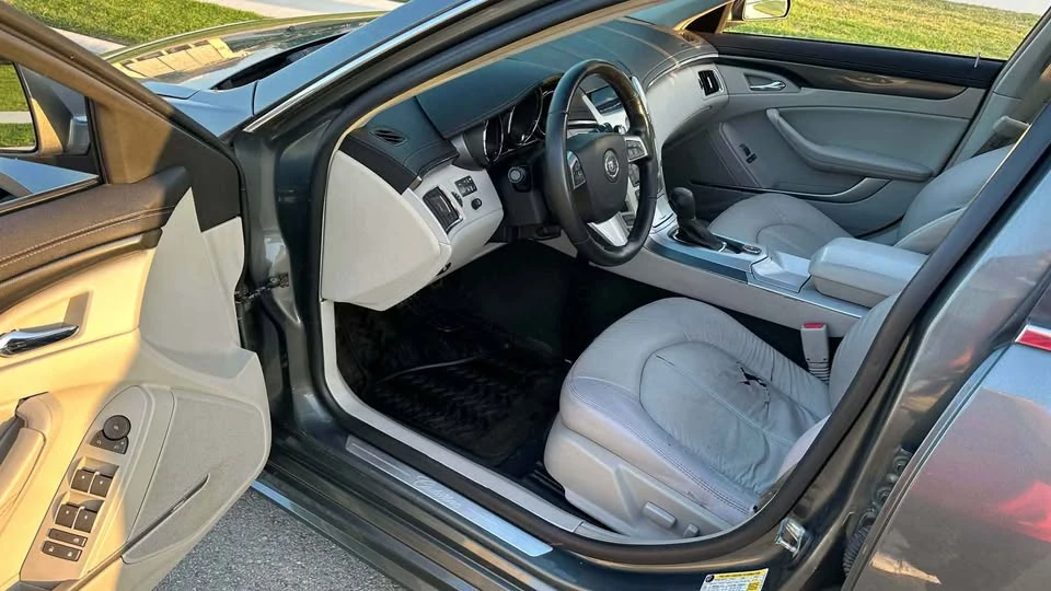 2011 Cadillac CTS 2nd Gen - Image 9 of 10