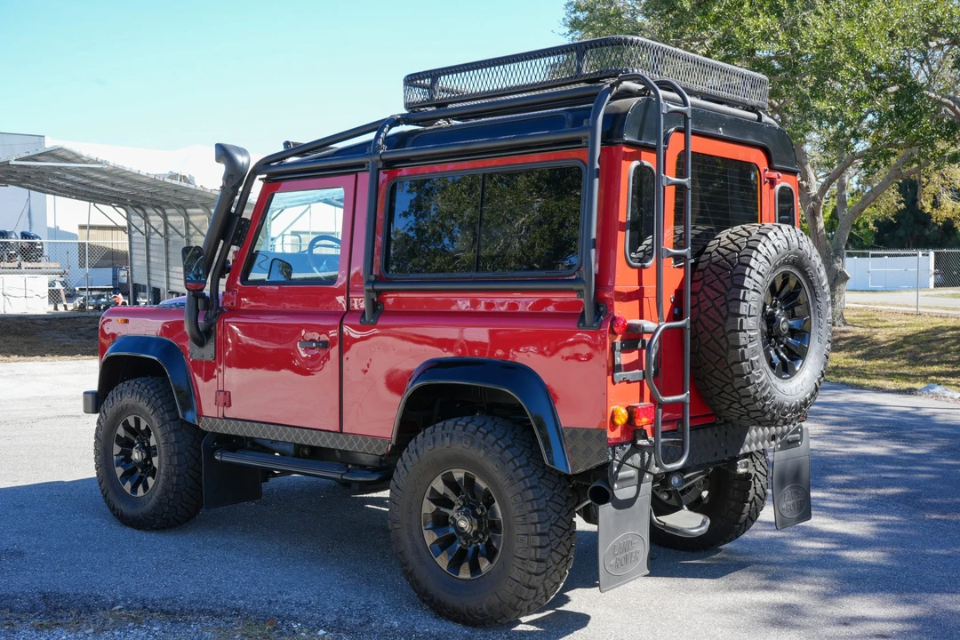 1991 Land Rover Defender 90 - Image 9 of 31