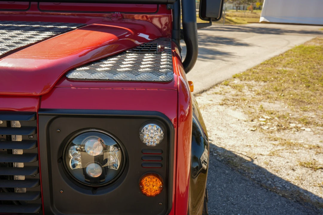 1991 Land Rover Defender 90 - Image 17 of 31