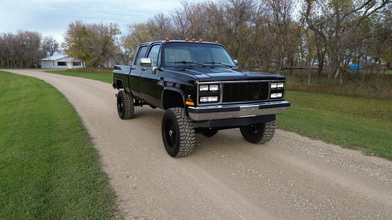 1986 GMC C/K 3rd Gen - Image 10 of 31