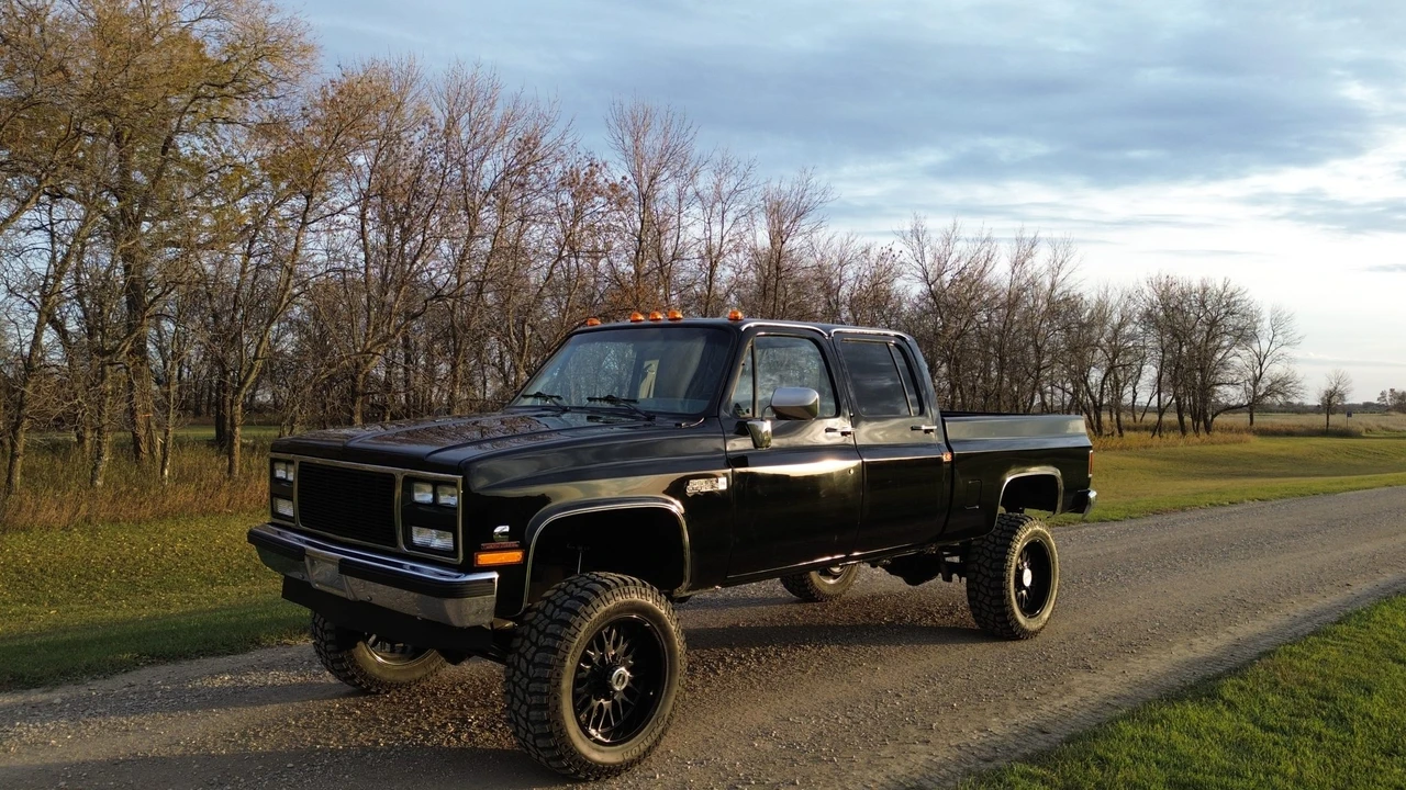 1986 GMC C/K 3rd Gen - Image 4 of 31