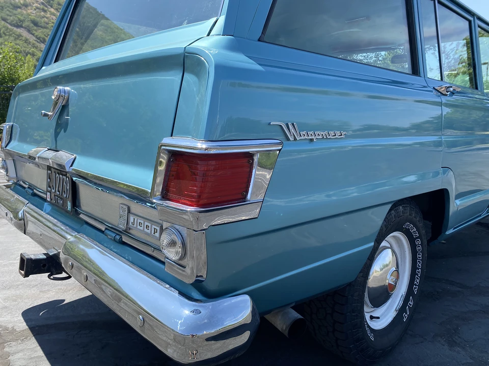 1968 Jeep SJ Wagoneer - Image 16 of 31