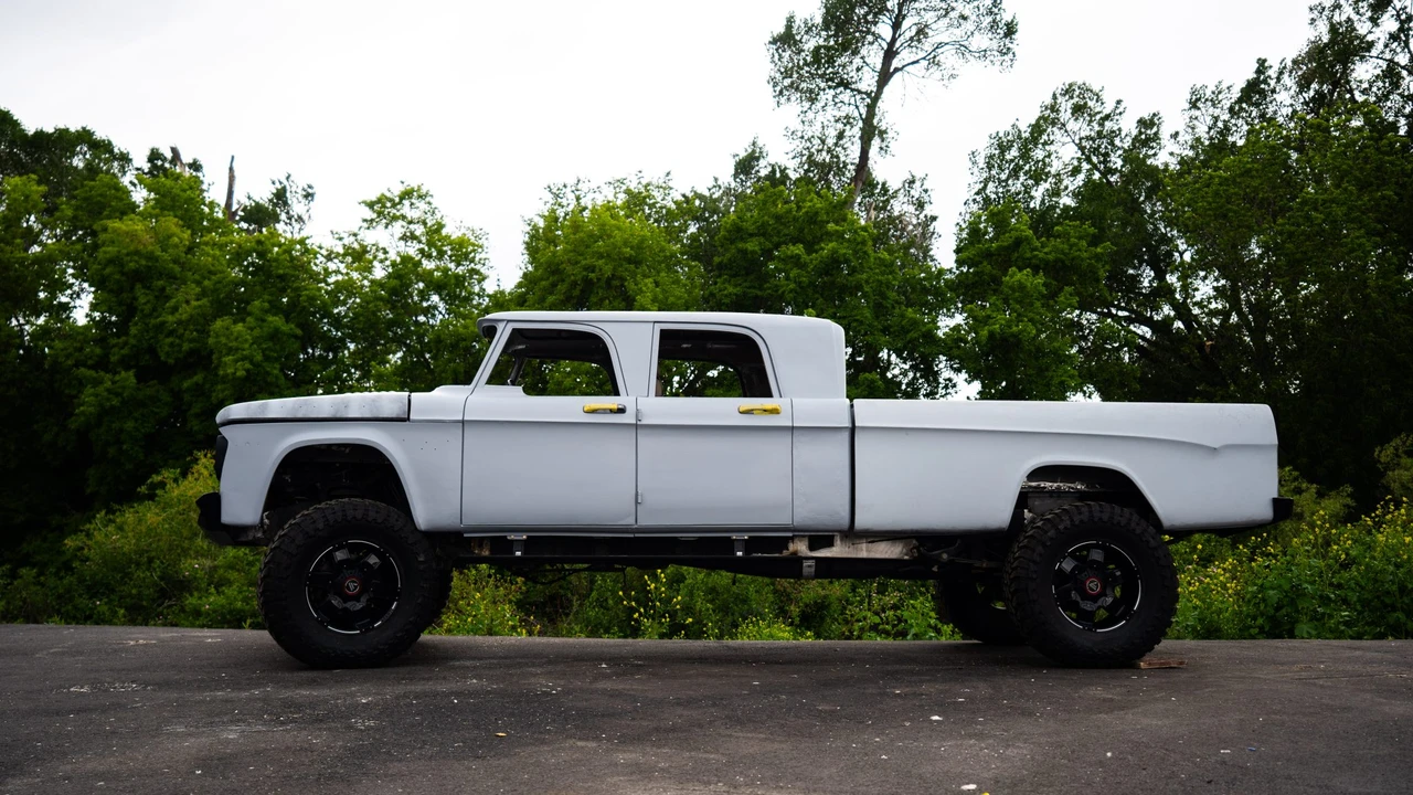 Dodge Power Wagon (1946-1968) - Image 9 of 31