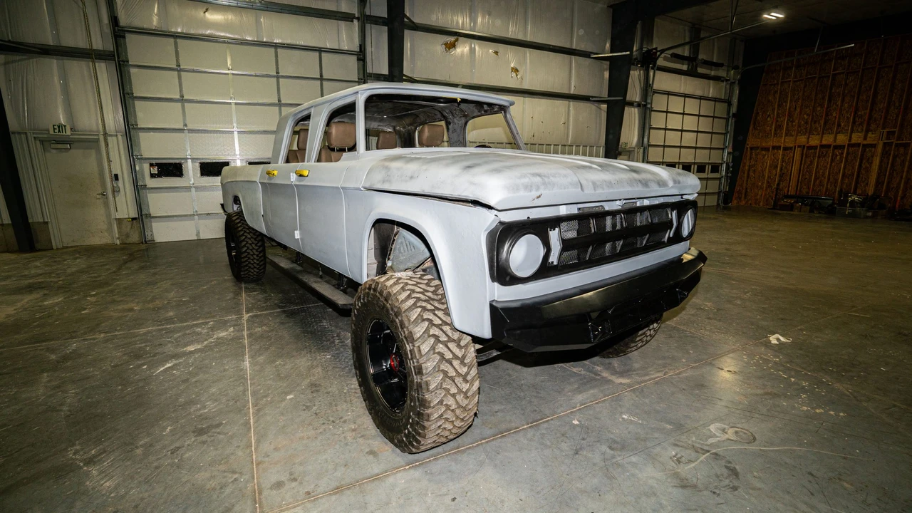 Dodge Power Wagon (1946-1968) - Image 16 of 31