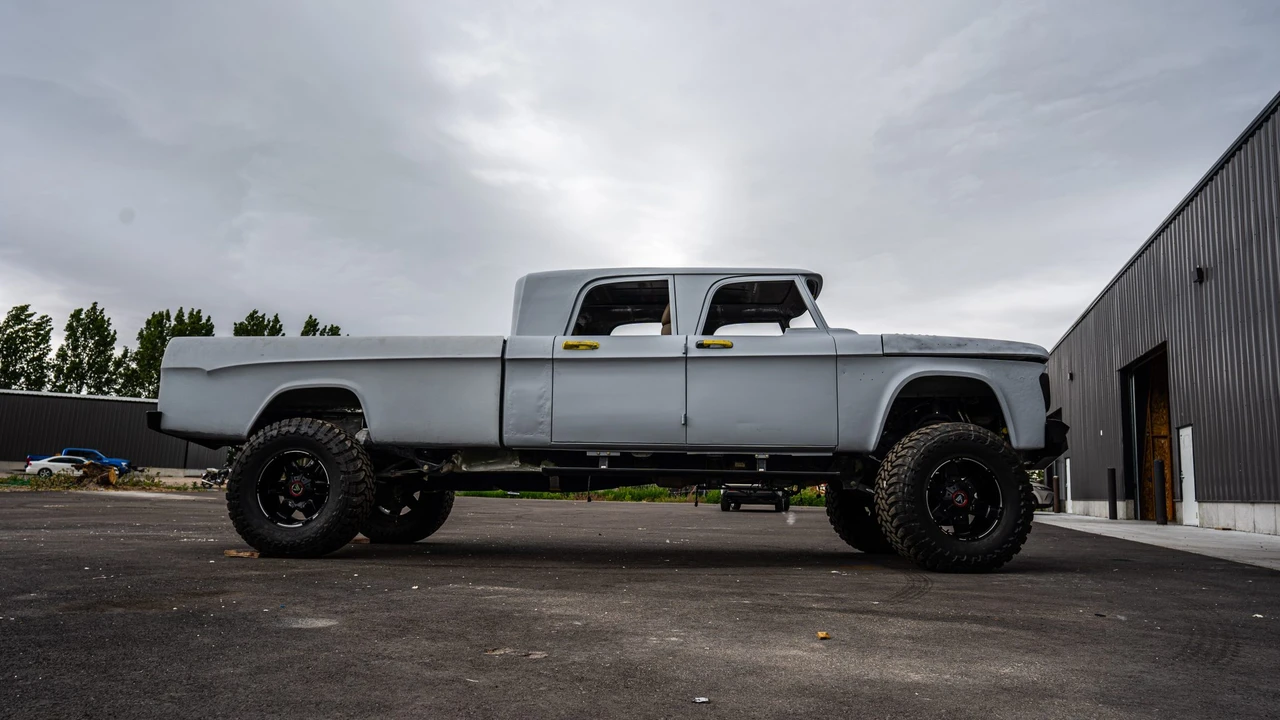 Dodge Power Wagon (1946-1968) - Image 13 of 31