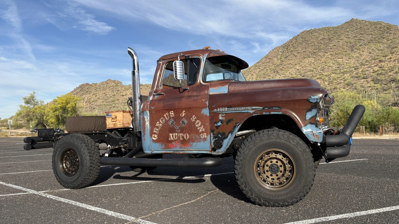 1955 Chevrolet Task Force - Image 14 of 31
