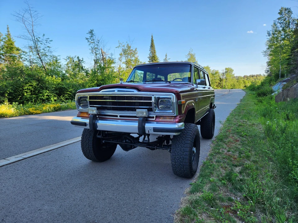 1986 Jeep SJ Grand Wagoneer - Image 18 of 31
