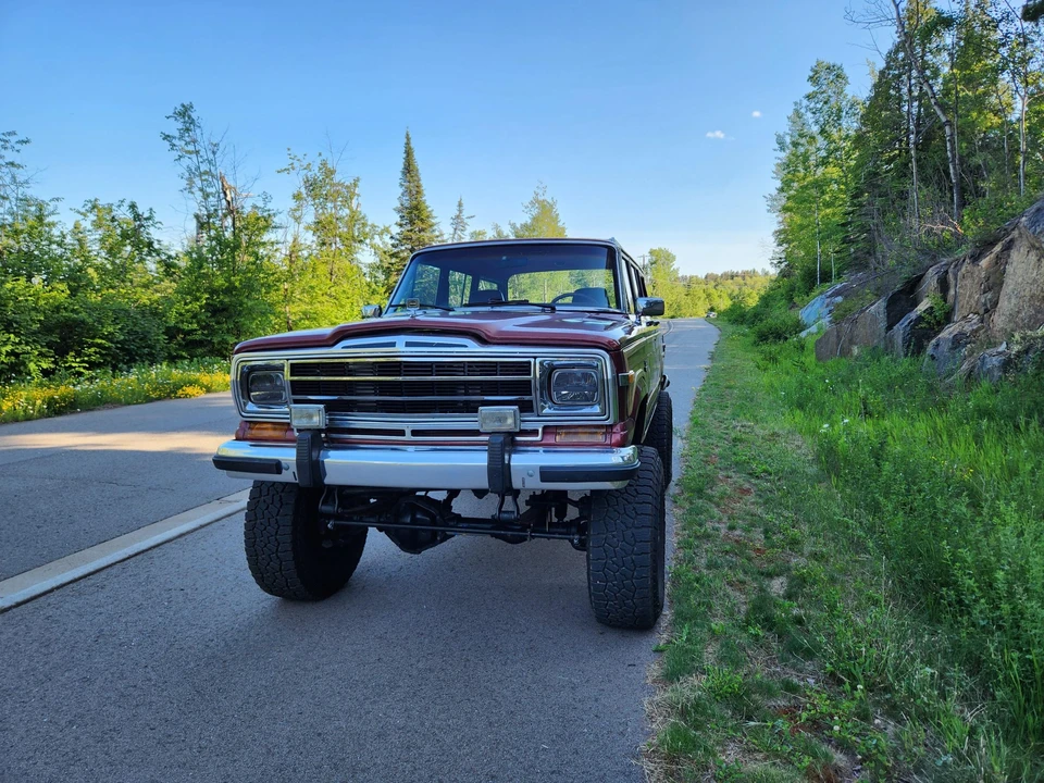 1986 Jeep SJ Grand Wagoneer - Image 19 of 31