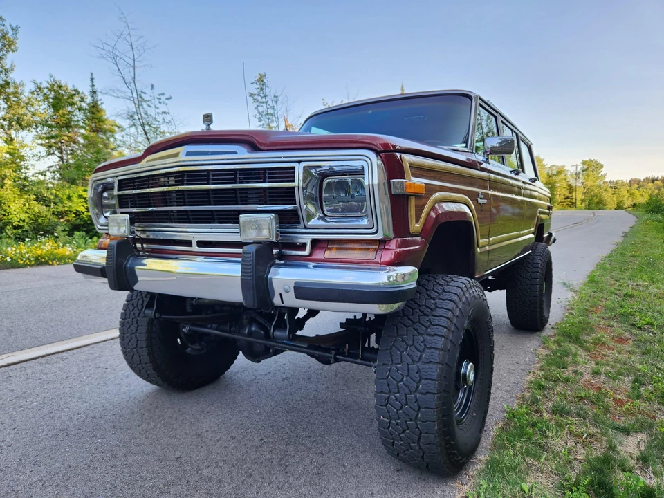 1986 Jeep SJ Grand Wagoneer - Image 17 of 31