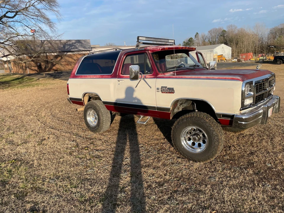 1987 Dodge Ramcharger - Image 12 of 31