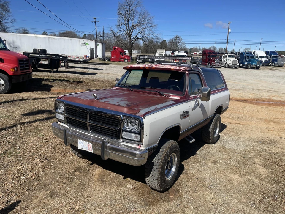 1987 Dodge Ramcharger - Image 3 of 31