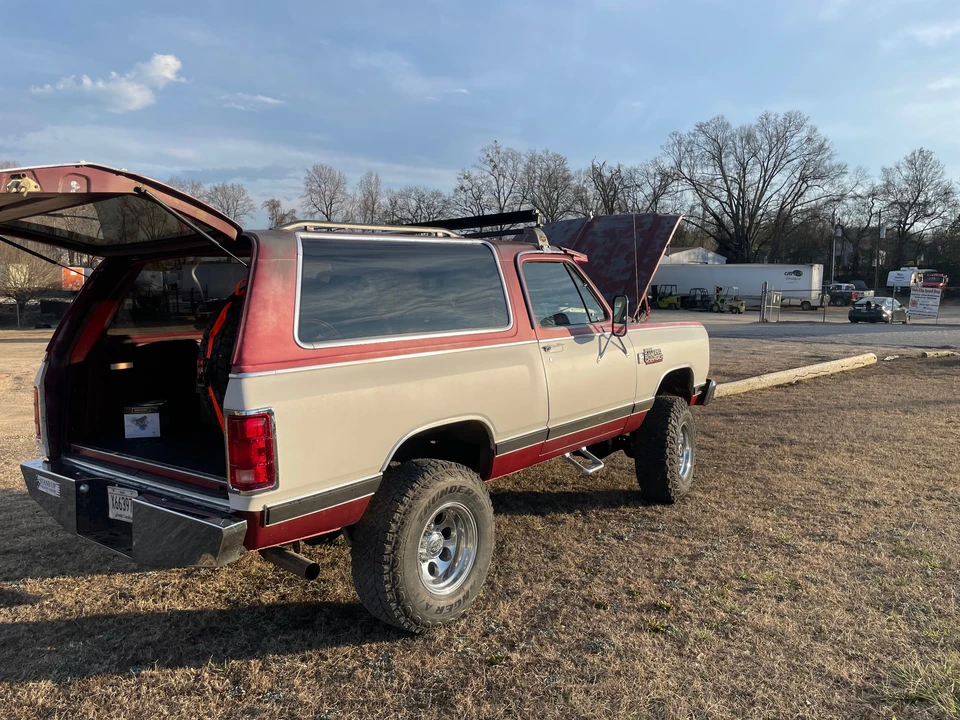1987 Dodge Ramcharger - Image 16 of 31