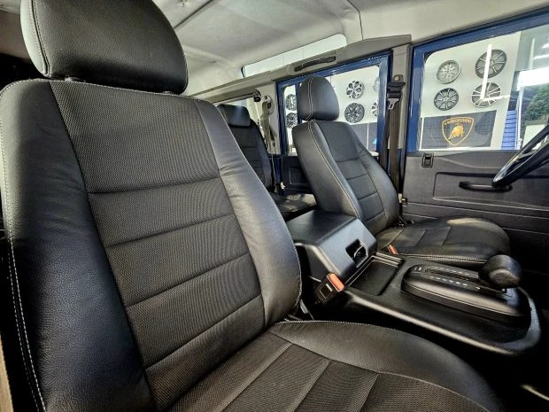 1989 Land Rover Defender 110 - Image 4 of 8