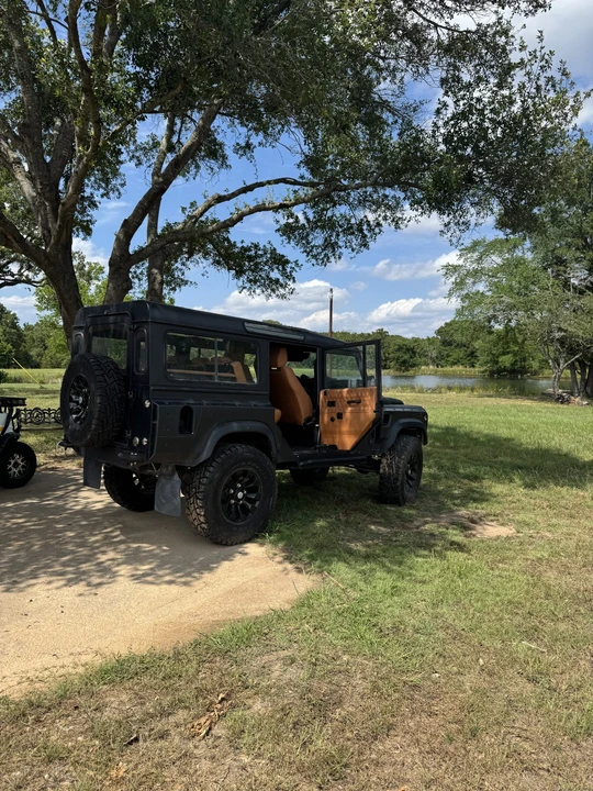 1995 Land Rover Defender 110 - Image 7 of 31