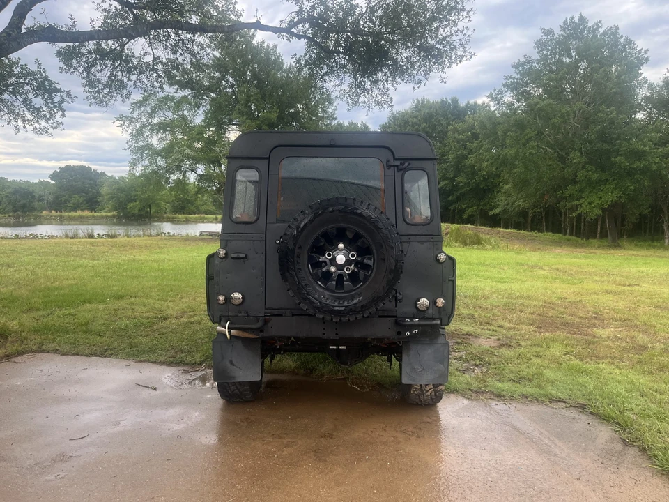 1995 Land Rover Defender 110 - Image 8 of 31