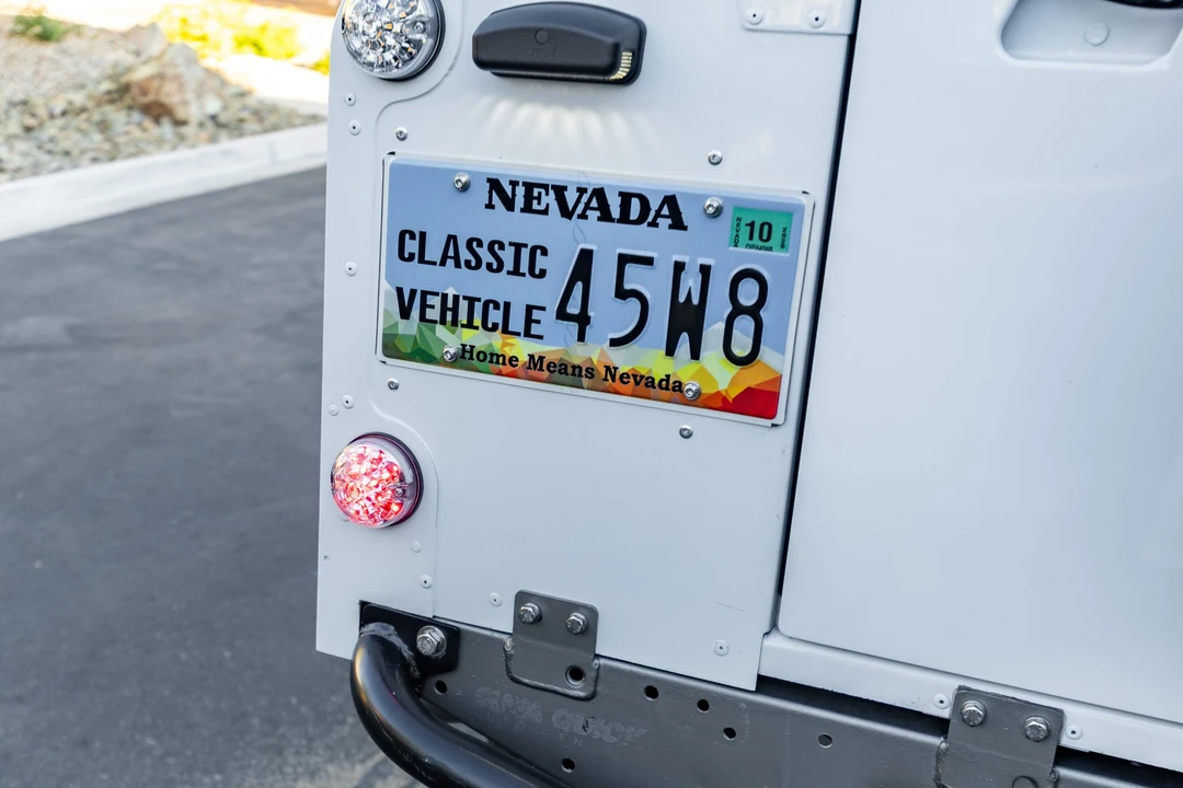 1988 Land Rover Defender 110 - Image 21 of 31