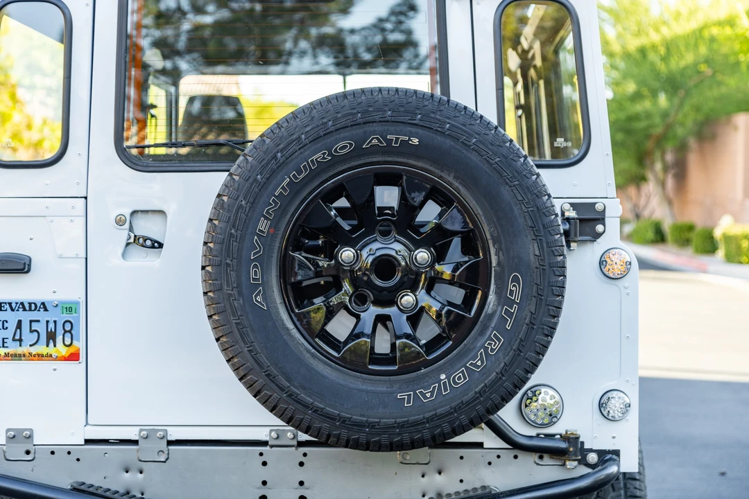 1988 Land Rover Defender 110 - Image 22 of 31