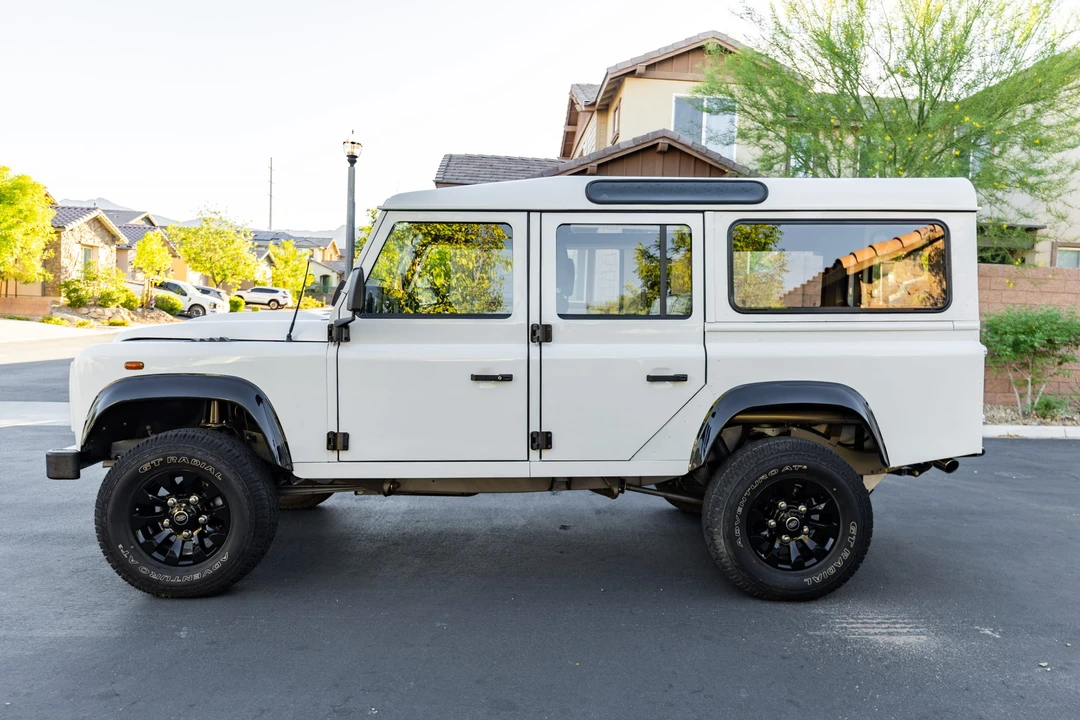 1988 Land Rover Defender 110 - Image 5 of 31