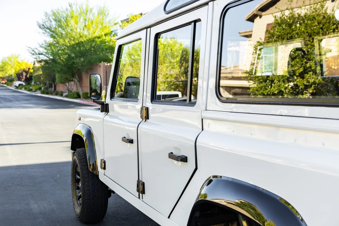 1988 Land Rover Defender 110 - Image 19 of 31