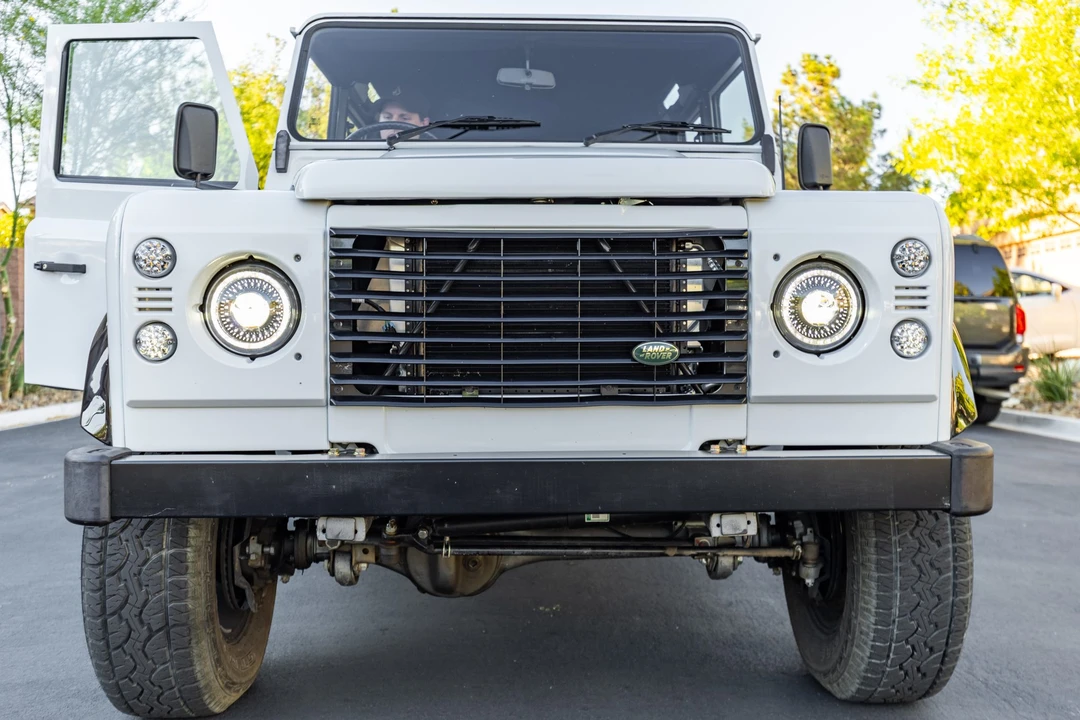 1988 Land Rover Defender 110 - Image 11 of 31