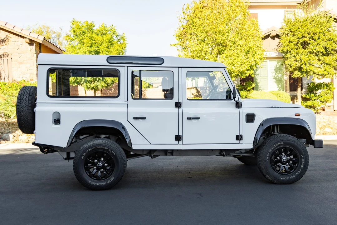 1988 Land Rover Defender 110 - Image 9 of 31