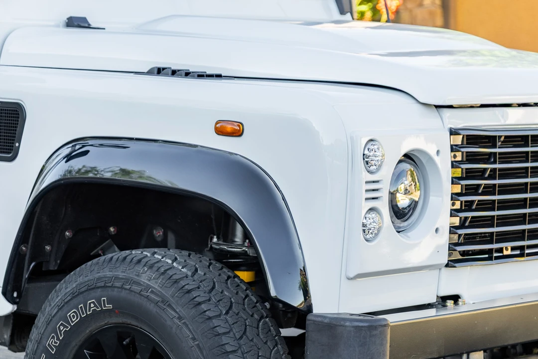 1988 Land Rover Defender 110 - Image 13 of 31