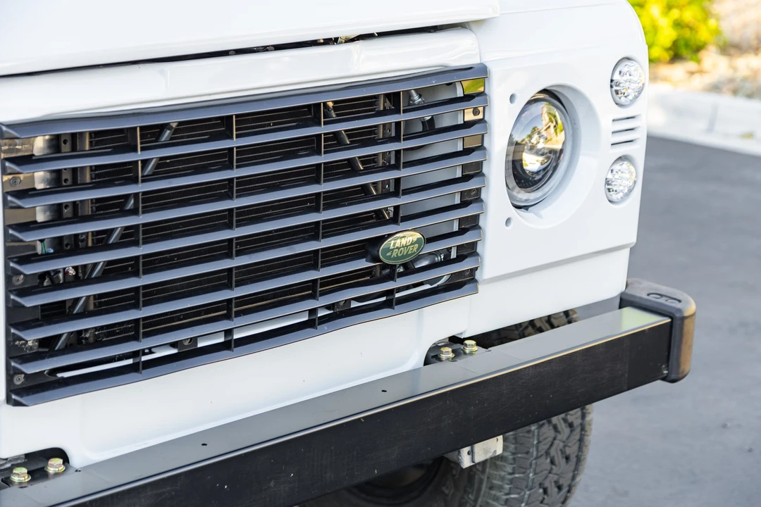 1988 Land Rover Defender 110 - Image 16 of 31