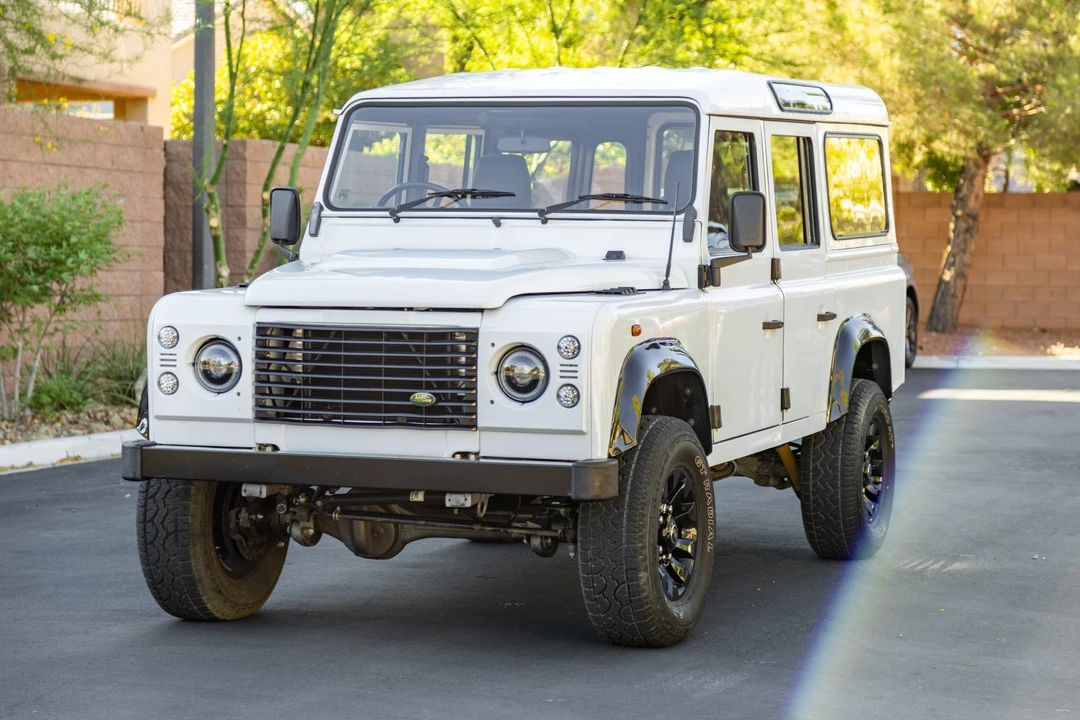 1988 Land Rover Defender 110 - Image 4 of 31