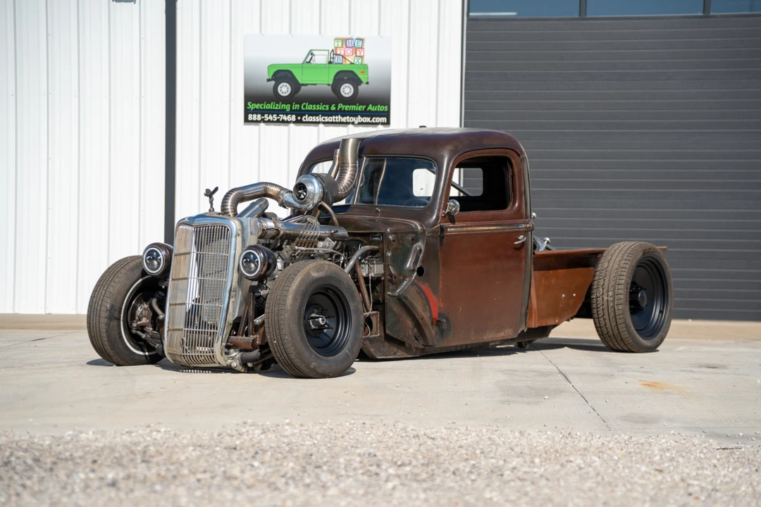 Ford Pickup (1940-1947) - Image 3 of 31