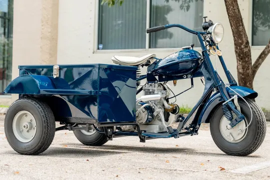 Cushman Eagle with Utility Box Sidecar