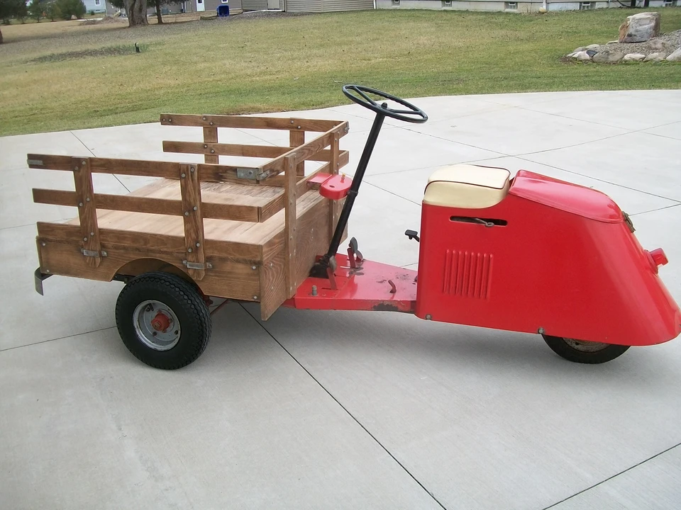 Cushman - Image 2 of 31