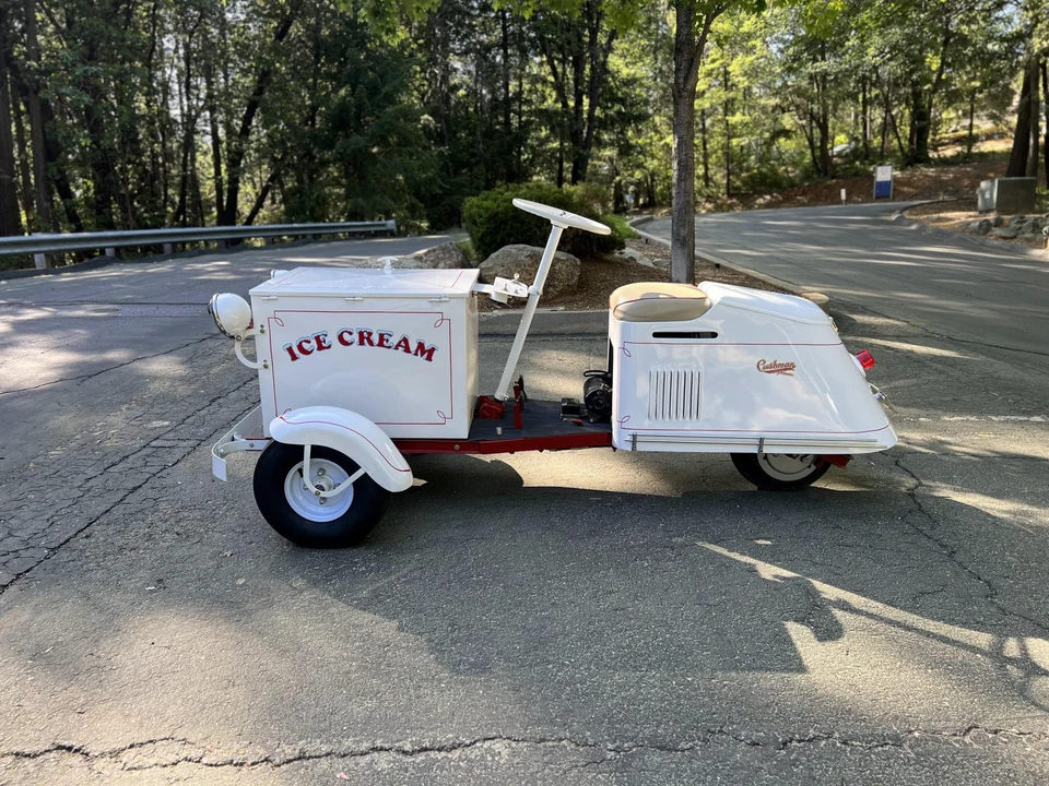 Cushman - Image 19 of 31