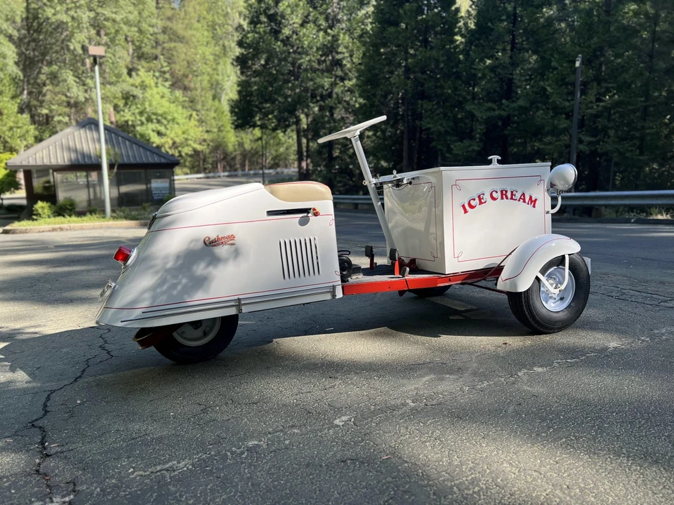 Cushman - Image 10 of 31