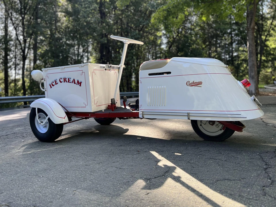 Cushman - Image 17 of 31