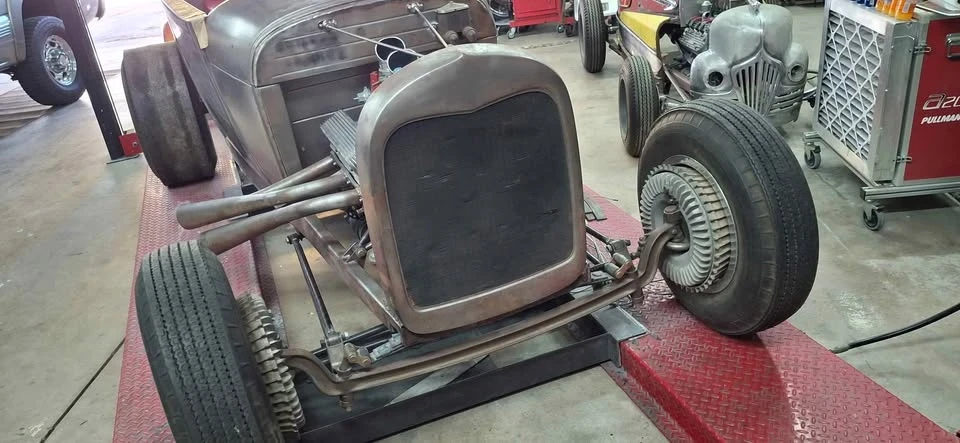 1928 Ford Model A Pickup & Model AA - Image 3 of 9