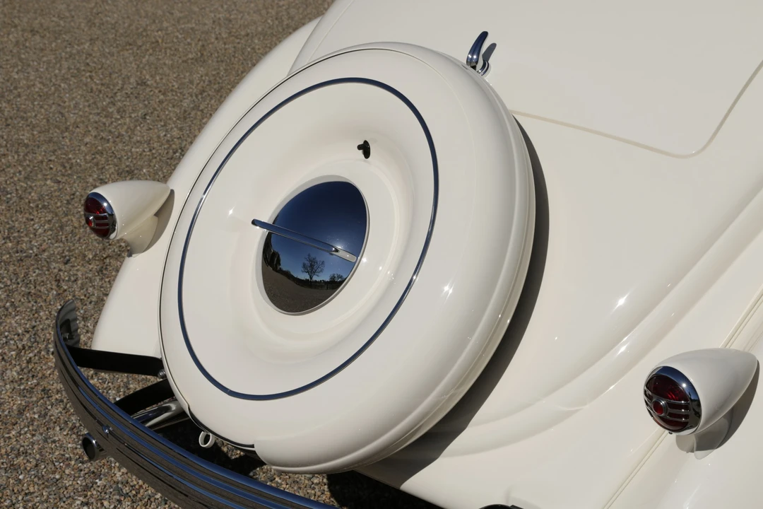 1936 Ford Model 48 & 68 - Image 19 of 31