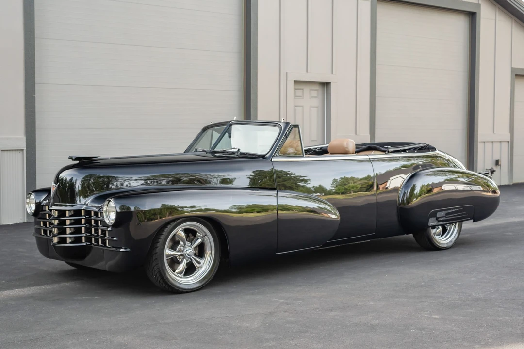 1947 Cadillac Series 62 1st Gen - Image 2 of 31