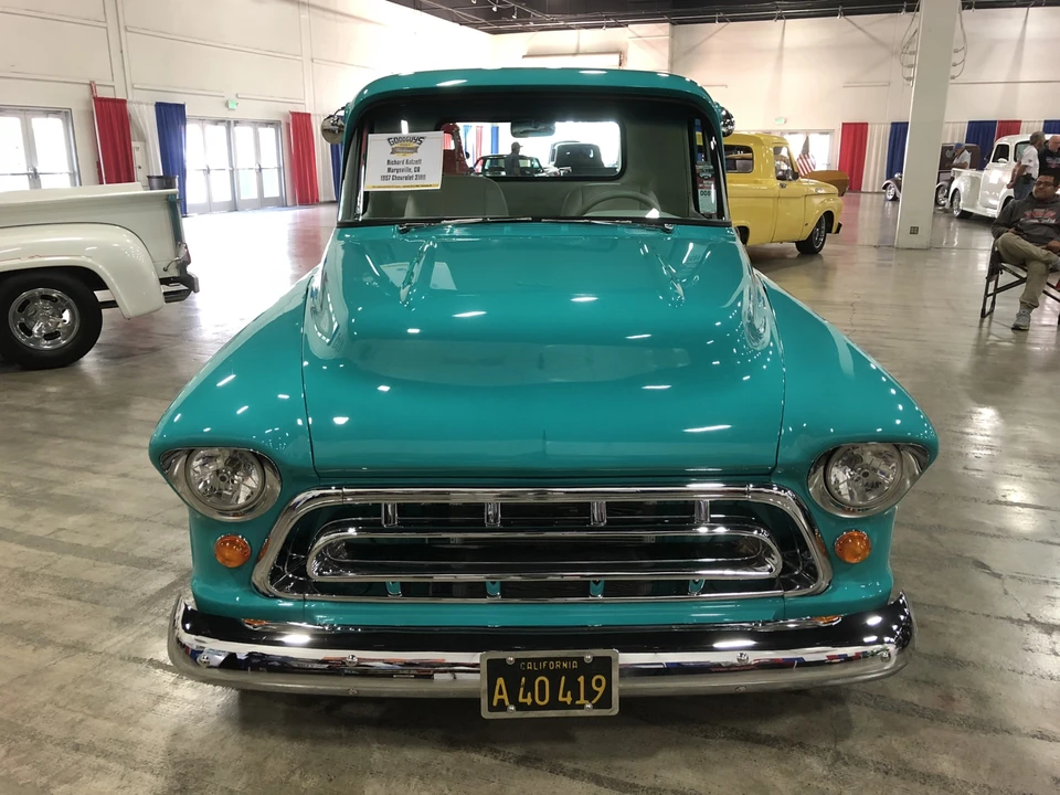 1957 Chevrolet Task Force - Image 24 of 31