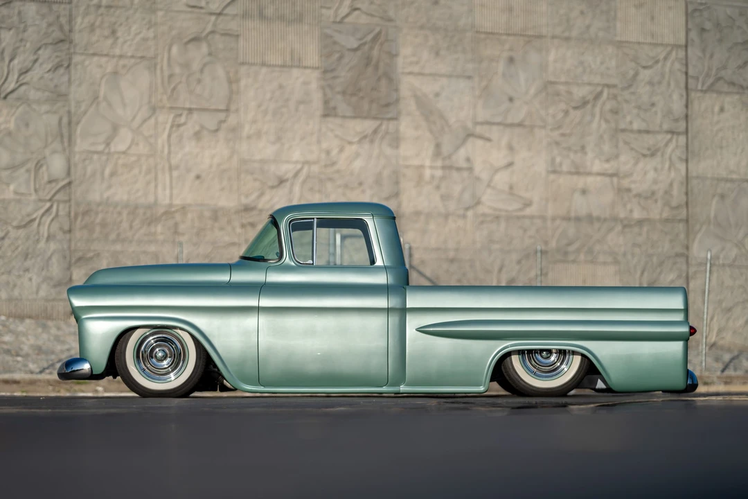 1959 Chevrolet Task Force - Image 8 of 31