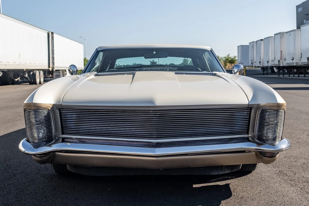 1963 Buick Riviera 1st Gen - Image 9 of 31