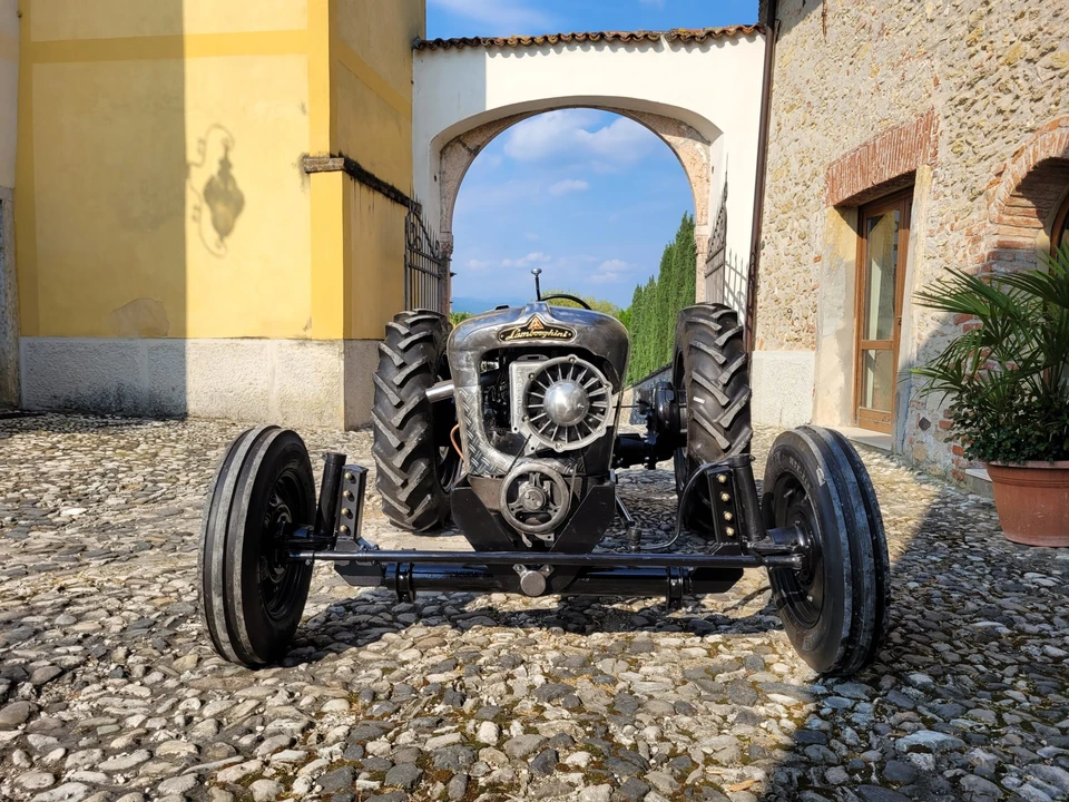 1964 Lamborghini Tractors - Image 24 of 31